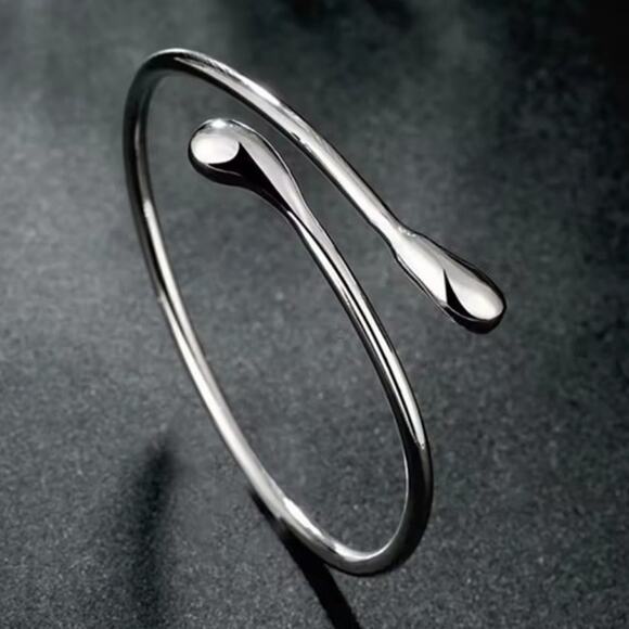 925 Sterling Silver Bracelet Teardrop Adjustable BOHO Fashion Bangle Gift NEW - Picture 2 of 7
